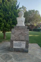 Neapoli Statue 4