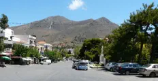 Φωτογραφία της κεντρικής πλατείας της Νεάπολης